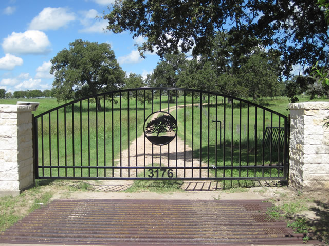 Single Arch Gates by Brenham Iron Works